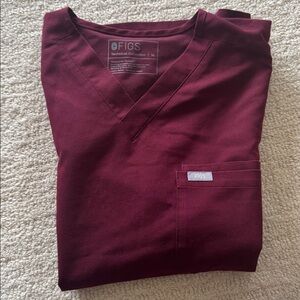 Figs Men's Short Sleeve Scrub Top V-Neck in Deep Burgundy